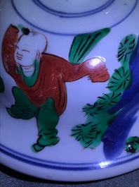 Een Chinese wucai dekselvaas met figuren, Transitie periode